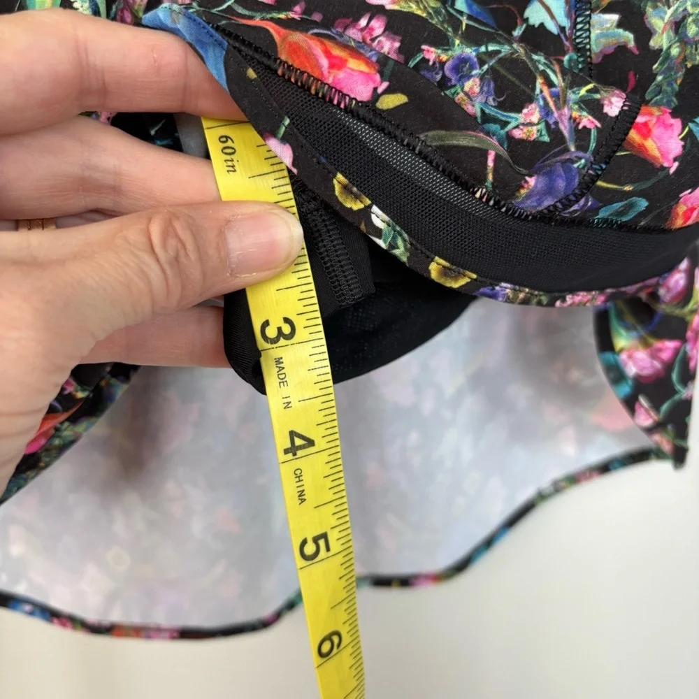 Lululemon Hotty Hot‎ High Rise Floral Skirt Size 4